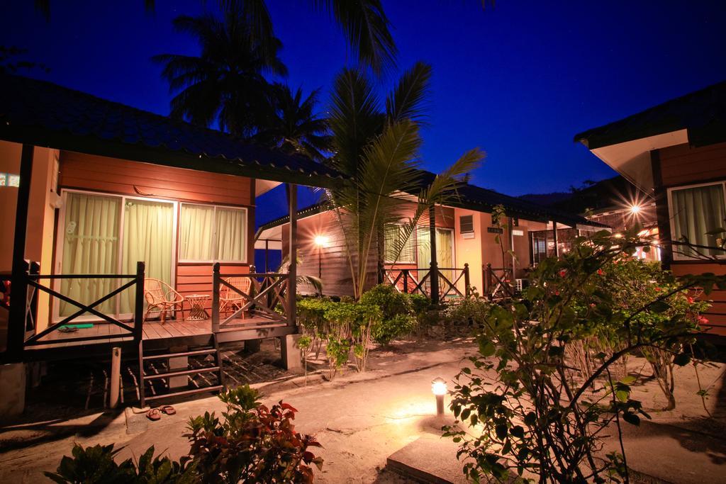 Tuna Bay Island Resort Kampong Pasir Hantu Exterior photo